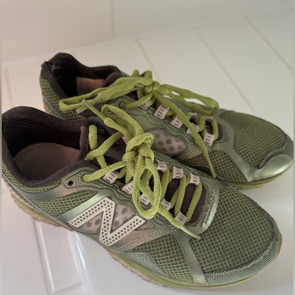 New Balance Womens Green Sneakers